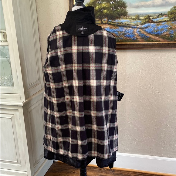 London Fog Black Double-Breasted Trench Coat - Picture 8 of 8